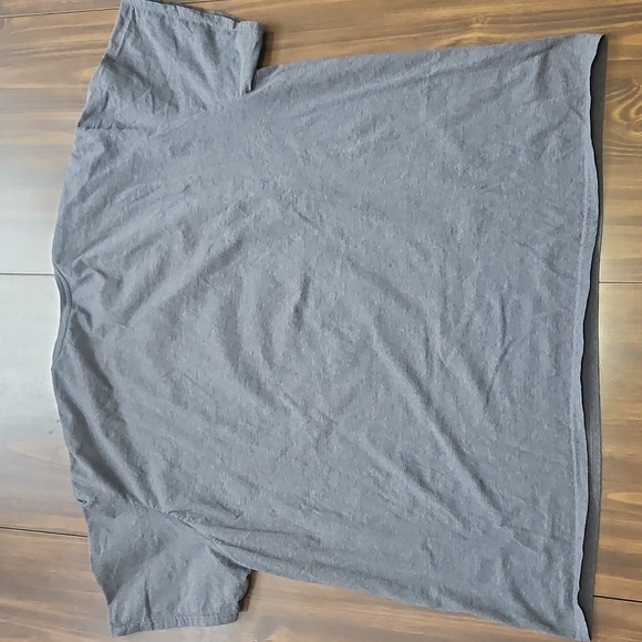 Hogwarts Crest T-Shirt - Picture 2 of 7